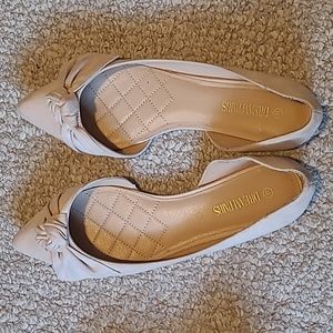 Women's Nude Flats with bow